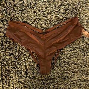 NWT Victorias Secret size large
